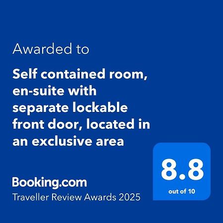 Self Contained Room, En-Suite With Separate Lockable Front Door, Located In An Exclusive Area Wednesbury Bagian luar foto